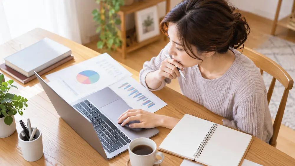 ツヴァイの30代会員の年齢層を調べる女性